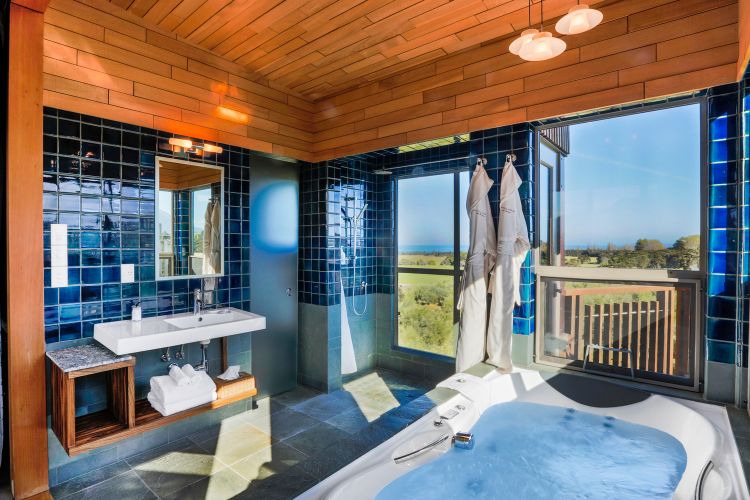 Image 7 - Hapuku Lodge and Treehouses - Luxury Lodges of NZ (Resized).jpg