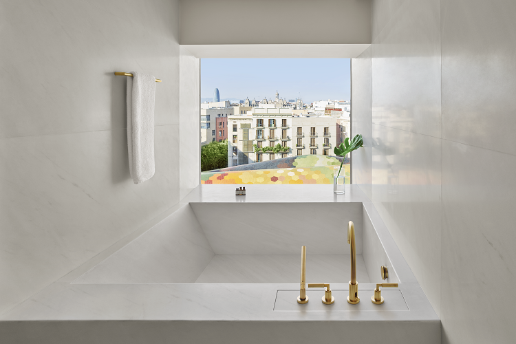 Loft Suite Bathroom with Santa Caterina Market Views.png