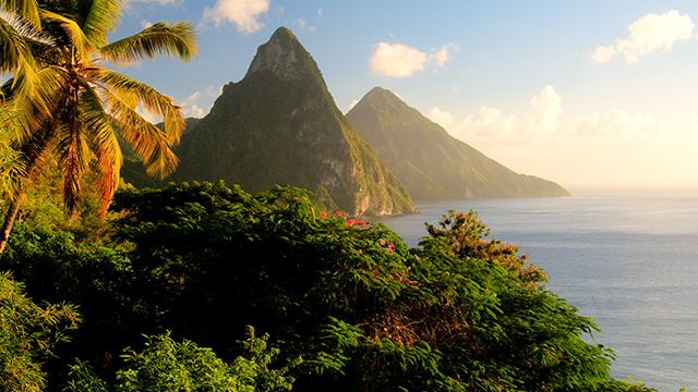 private-travel_destinations_caribbean-and-mexico_st-lucia_thumbnail.jpg