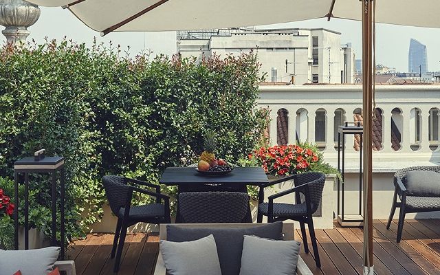 Park-Hyatt-Milano-PresidentialSuite-Terrace.jpg