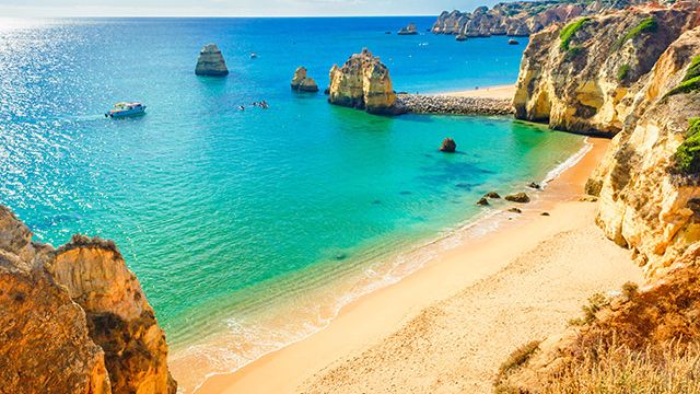 private-travel_destinations_europe_portugal_thumbnail.jpg