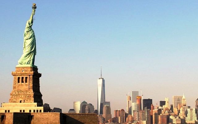 New-York-Statue-of-Liberty-web.jpg